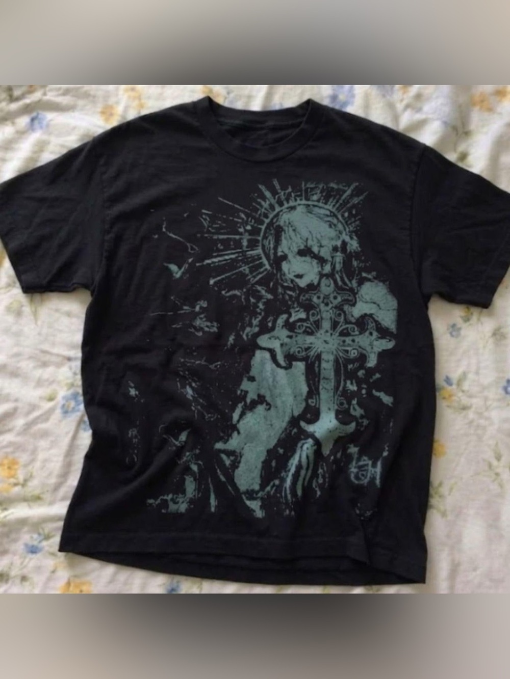 Gothic cross angel anime Black Graphic T-Shirt - Black unisex